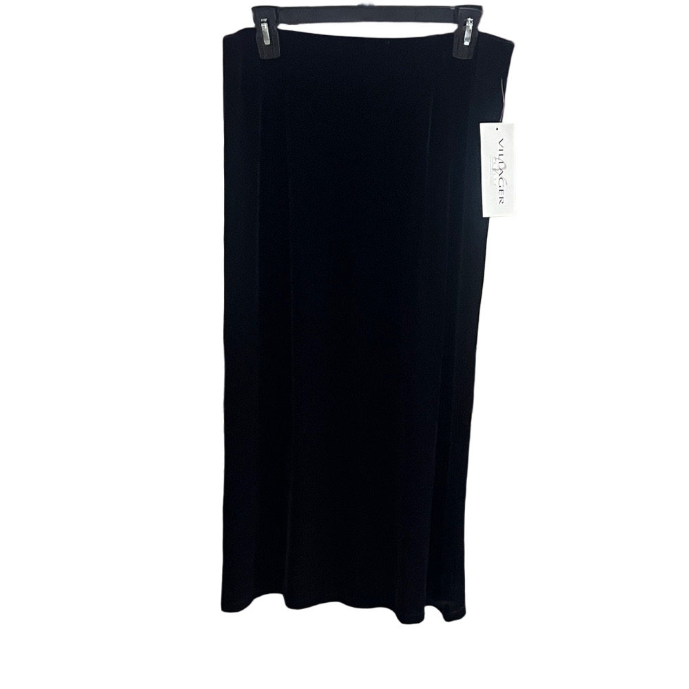 Villager by Liz Claiborne Black Velvet Maxi Skirt - petite